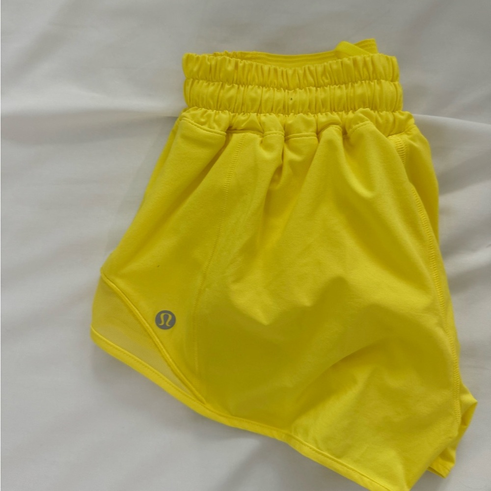 Rare Lululemon Hotty Hots 2.5”